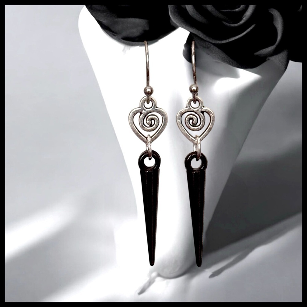 5 For $25💫Alternative Black Spike Dangles With a Silver Heart Accent